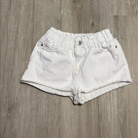 Zara White High-Waisted Shorts - Picture 1 of 1